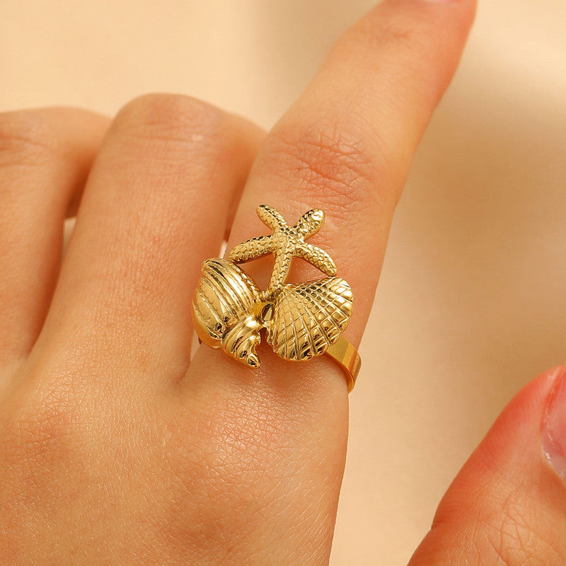 The "Oceania" 18K Gold Starfish ring