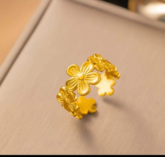 Golden Bloom Adjustable Ring – 18K Gold Plated Anti-Tarnish Floral Band