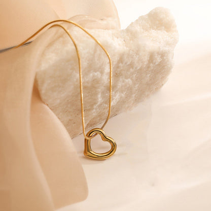 Molten Open Heart Snake Chain Necklace