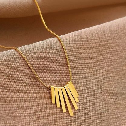 Minimalist Gold Bar Pendant Necklace – Stainless Steel