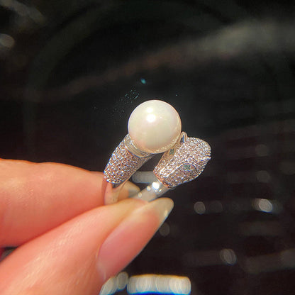 The "Leona" Panther Pearl Statement Ring | 18K White Gold PVD & Anti-Tarnish | Adjustable Luxury Wrap Ring