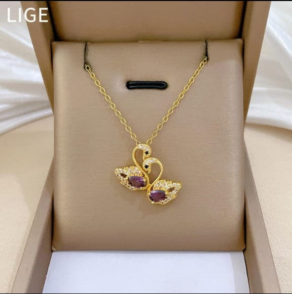 Elegant Dual Swan Pendant Necklace – 18K Gold Plated Anti-Tarnish Jewelry
