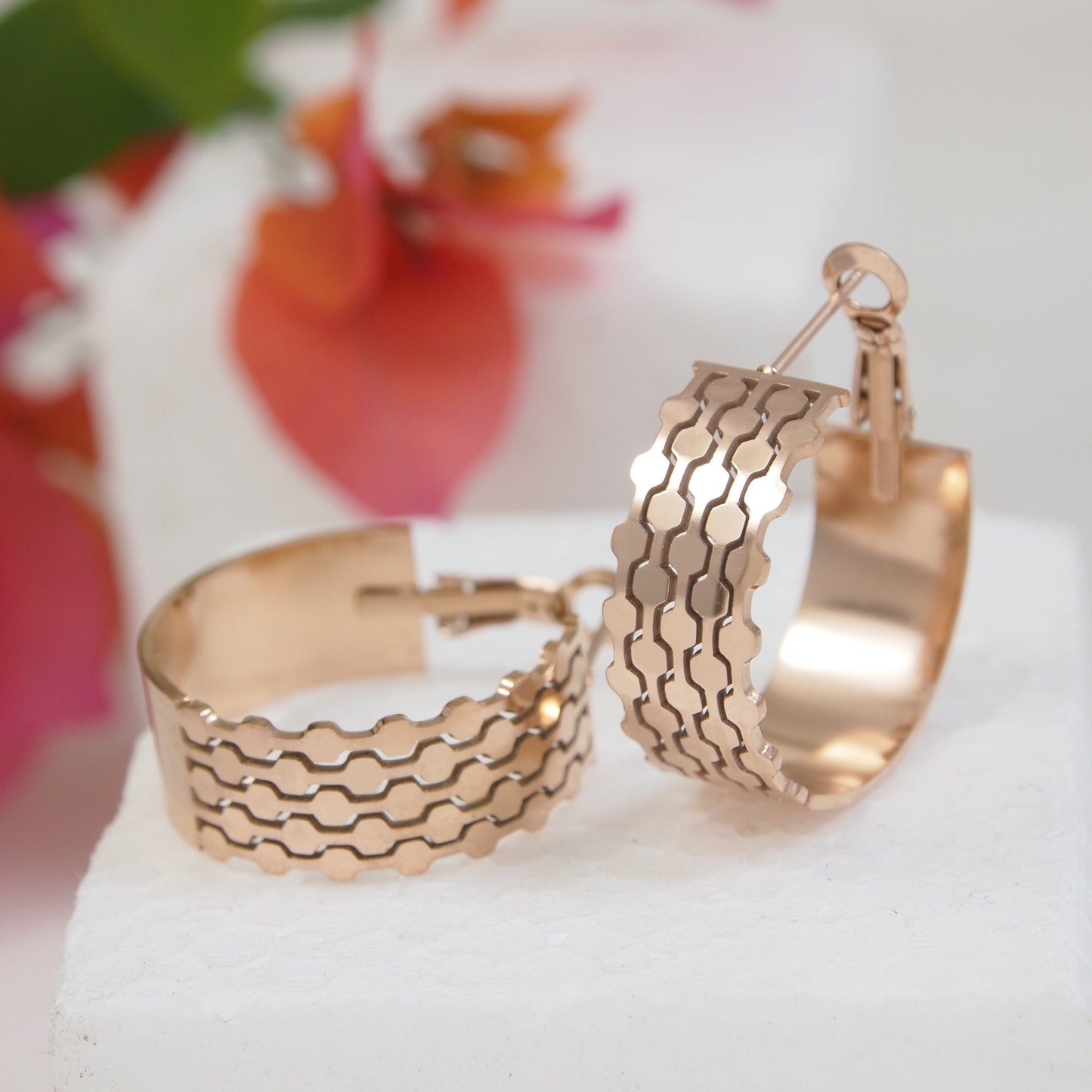 Lexi Hex-Pattern Wide Hoops | 18k Rose Gold Anti-Tarnish Statement Earrings